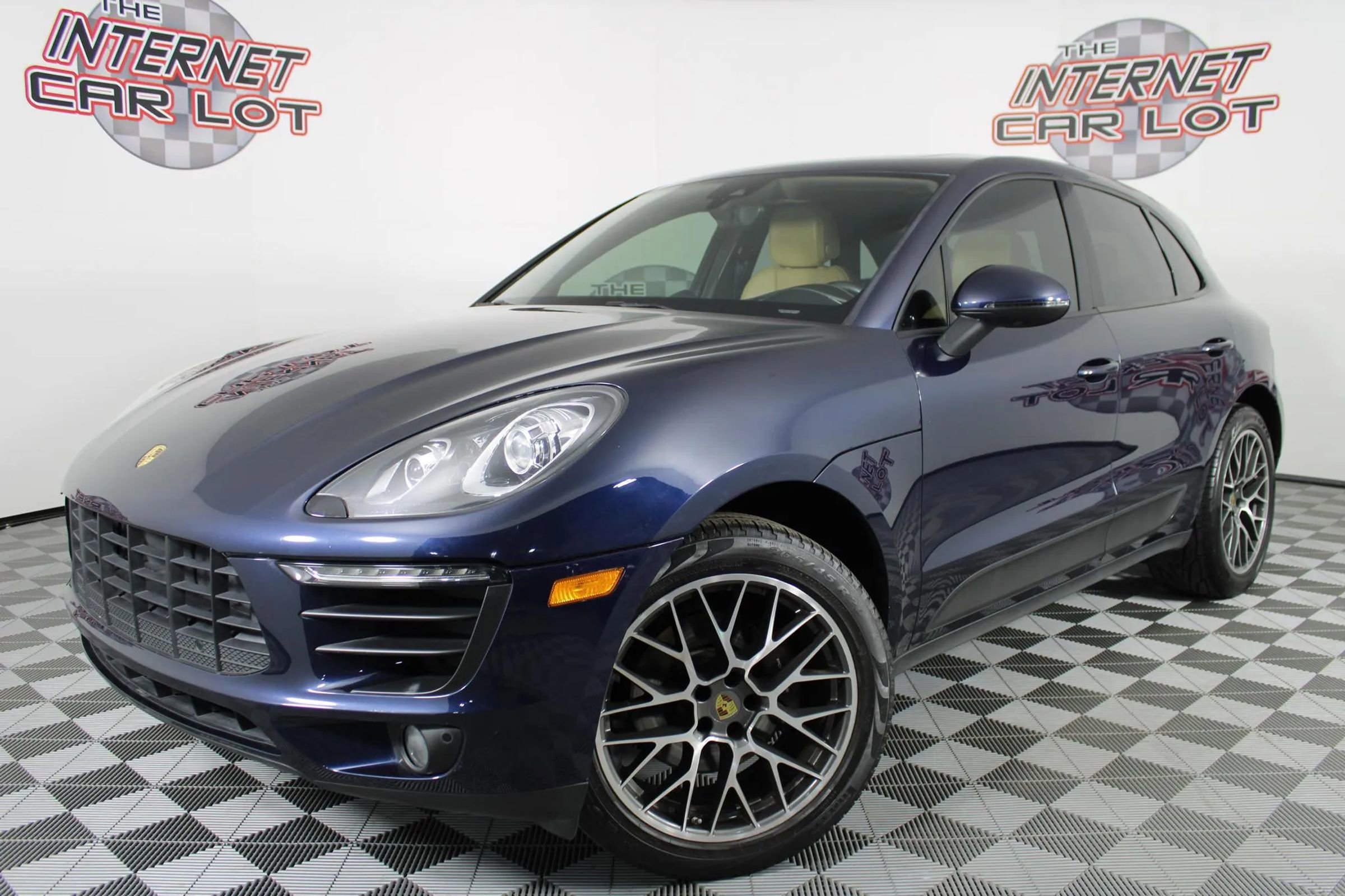 Used 2018 Porsche Macan Sport Edition AWD/4WD video 1