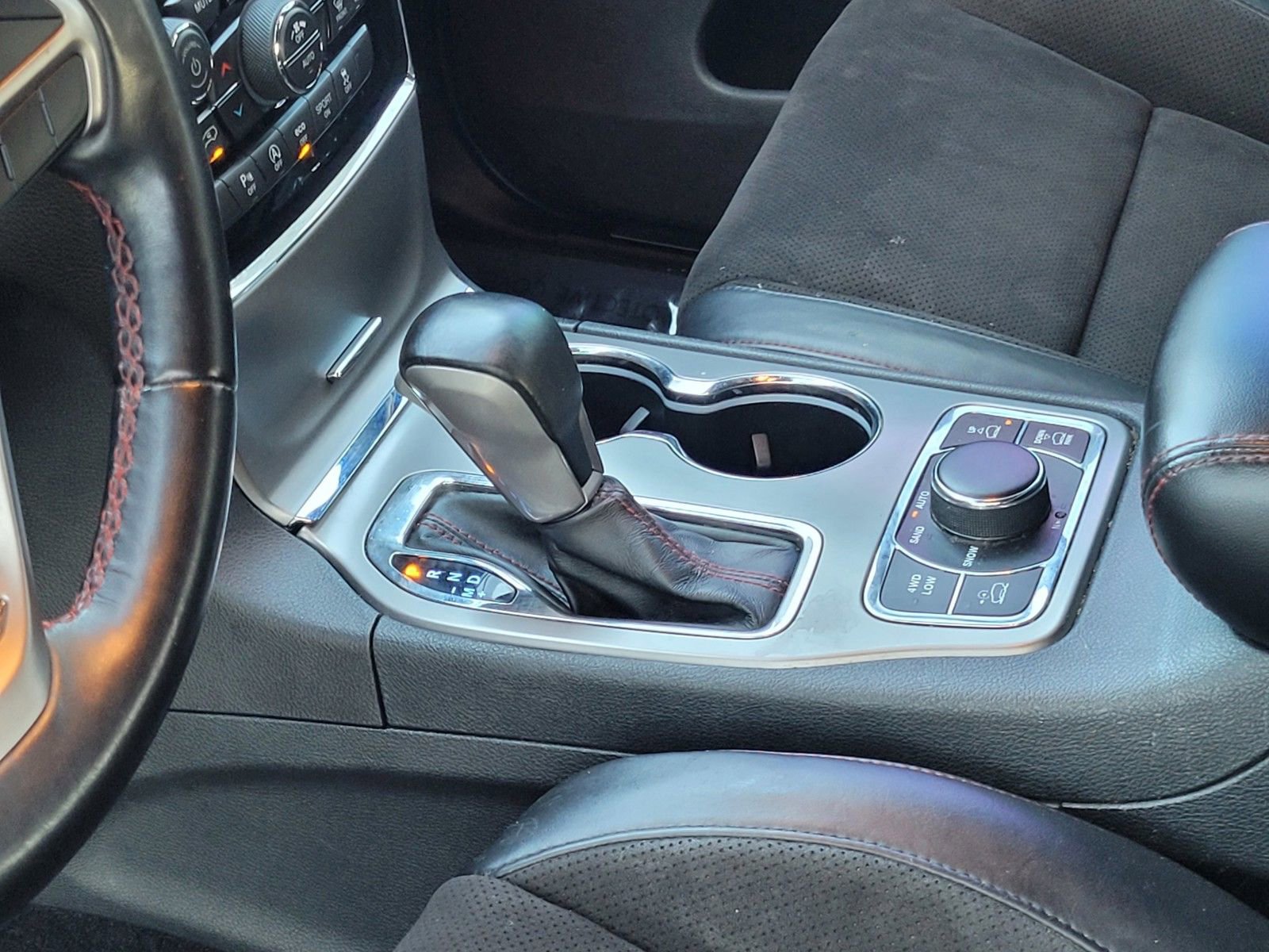 Used 2020 Jeep Grand Cherokee Trailhawk image 20