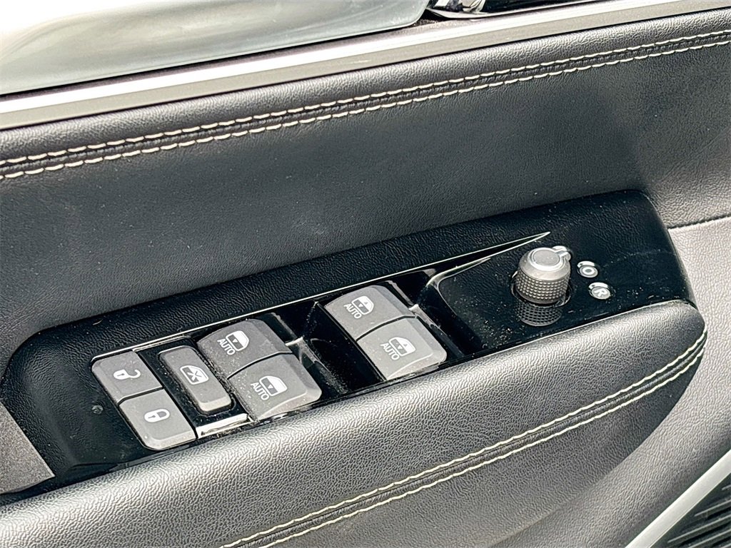 Used 2024 Jeep Wagoneer Series III image 18