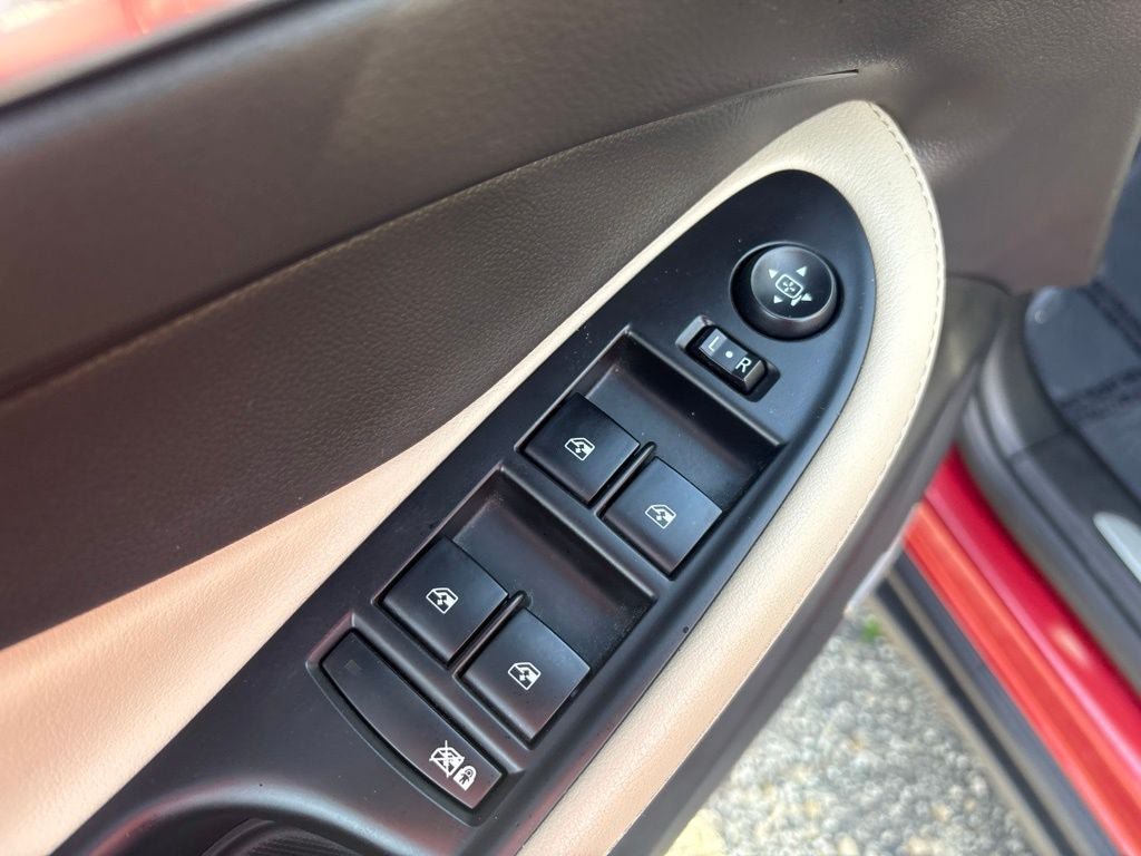 Used 2019 Buick Envision Premium w/ Driver Confidence Package AWD/4WD image 19