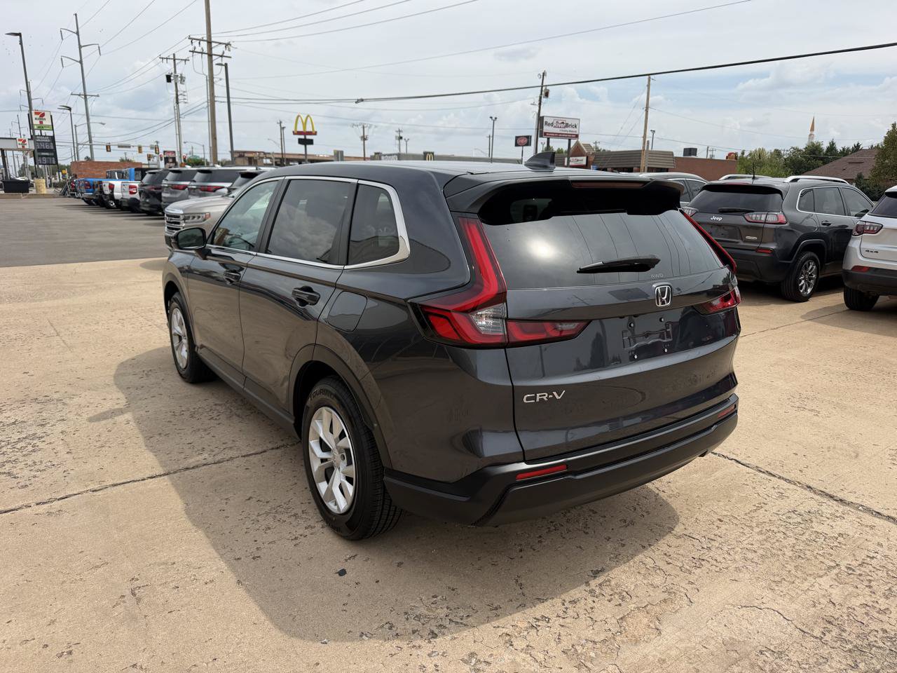 Used 2025 Honda CR-V LX image 6