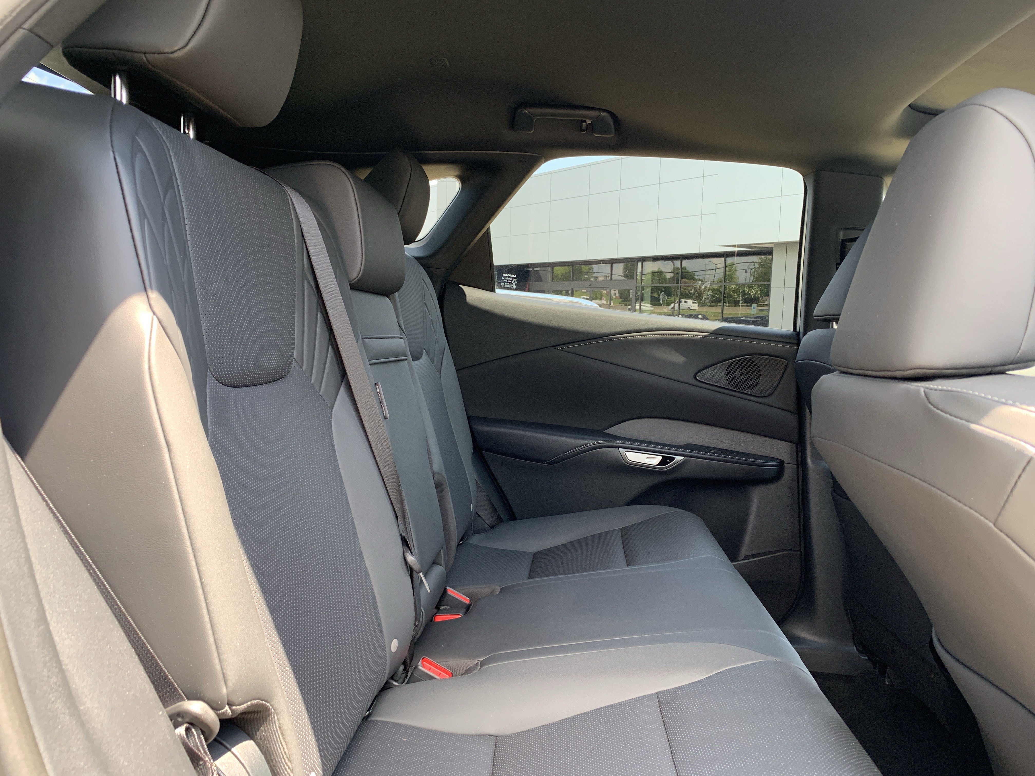 Certified 2025 Lexus RX 350 Premium w/ Accessory Package (Z1) FWD image 33