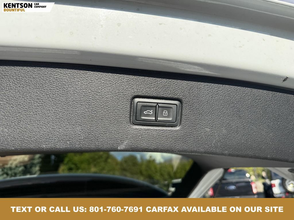 Used 2022 Audi Q7 3.0T Prestige image 39