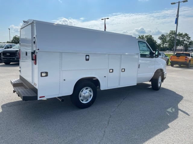 New 2027 Ford E-350 and Econoline 350 Super Duty w/ Power Equipment Group RWD image 11