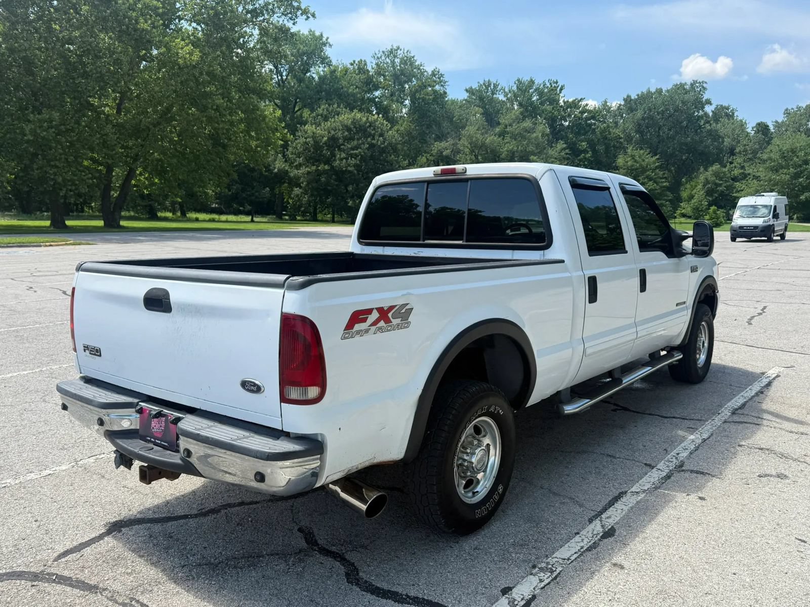 Used 2003 Ford F250 Lariat AWD/4WD image 5