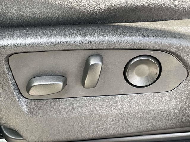 Used 2024 Chevrolet Tahoe Z71 w/ Luxury Package image 17