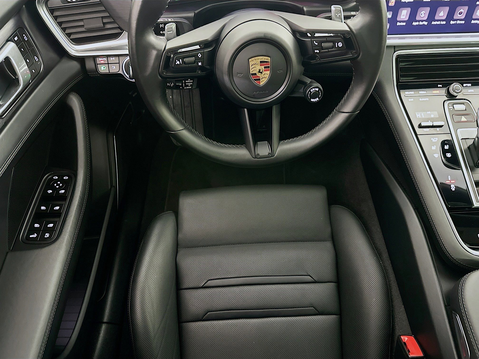 Used 2023 Porsche Panamera 4 Platinum Edition image 21