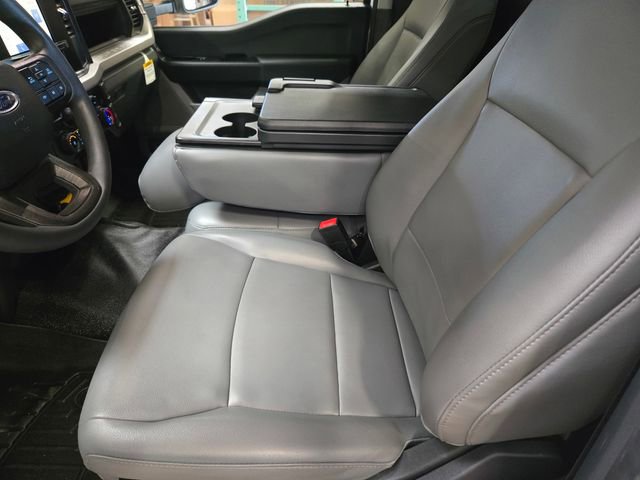 New 2024 Ford F550 4x4 Regular Cab Super Duty image 16