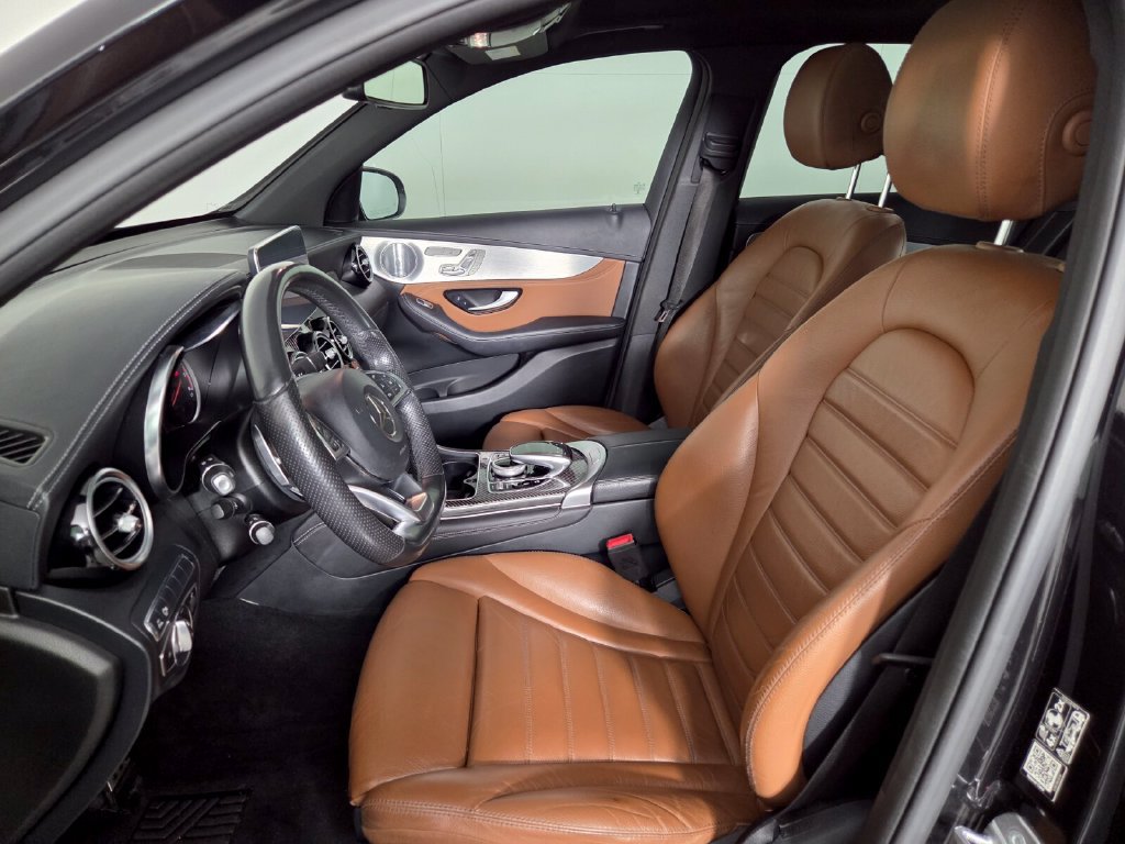 Used 2019 Mercedes-Benz GLC 43 AMG 4MATIC image 9