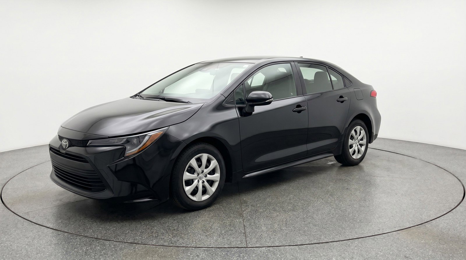 Used 2025 Toyota Corolla LE FWD image 3