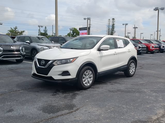 Used 2020 Nissan Rogue Sport S FWD image 2