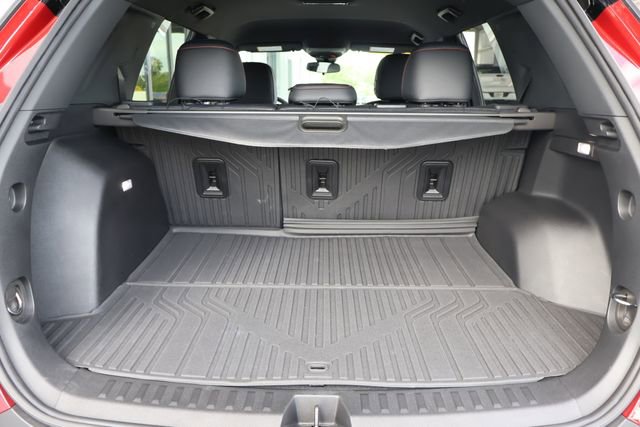 Used 2025 Chevrolet Equinox RS w/ Convenience Package III FWD image 19