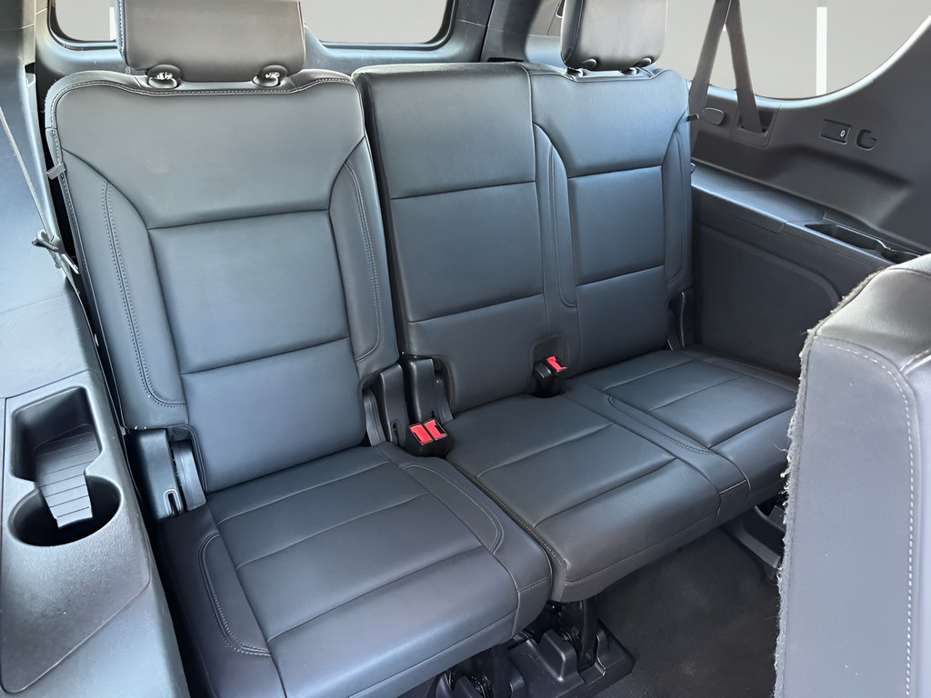 Used 2022 Chevrolet Suburban Z71 AWD/4WD image 18