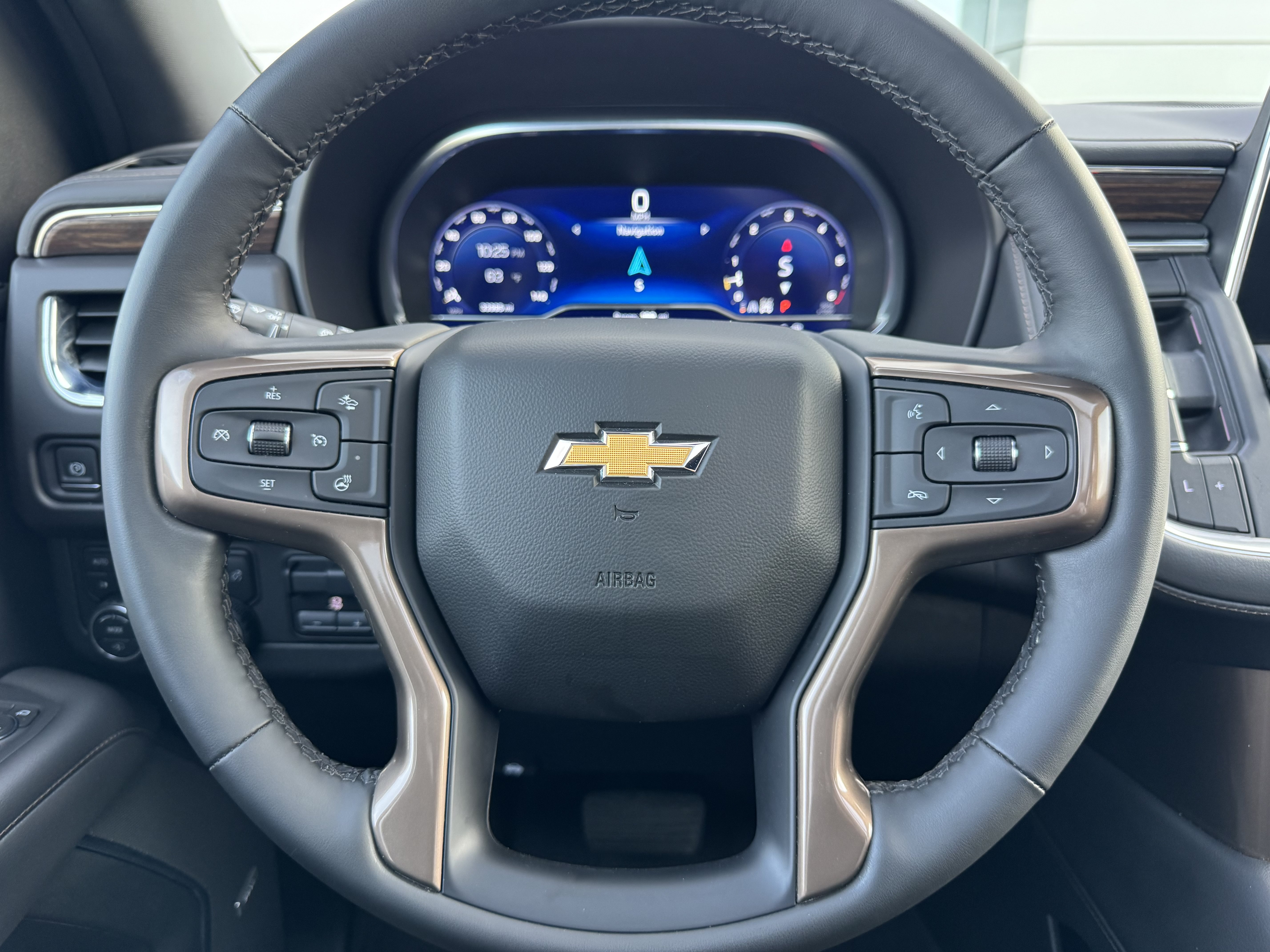 Used 2023 Chevrolet Tahoe High Country AWD/4WD image 15