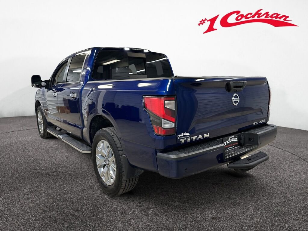 Used 2021 Nissan Titan SL w/ Moonroof Package image 22