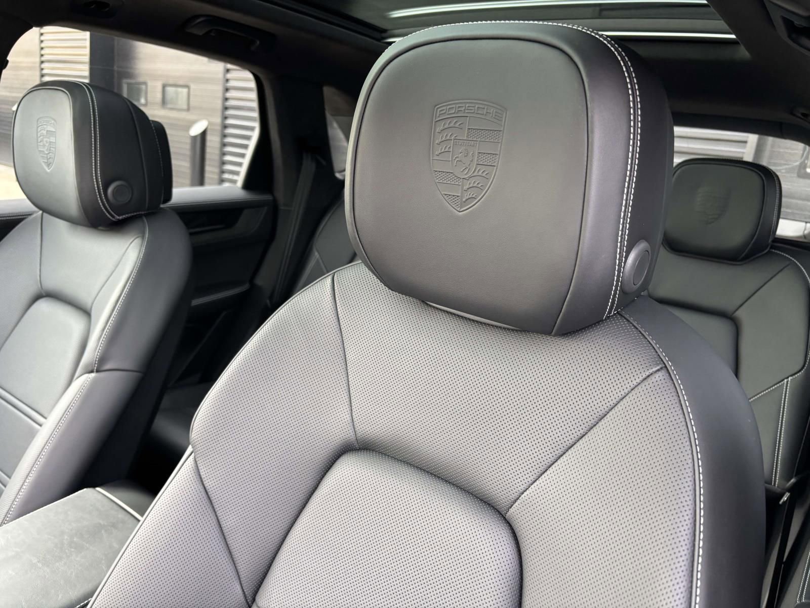 New 2026 Porsche Cayenne GTS AWD/4WD image 21