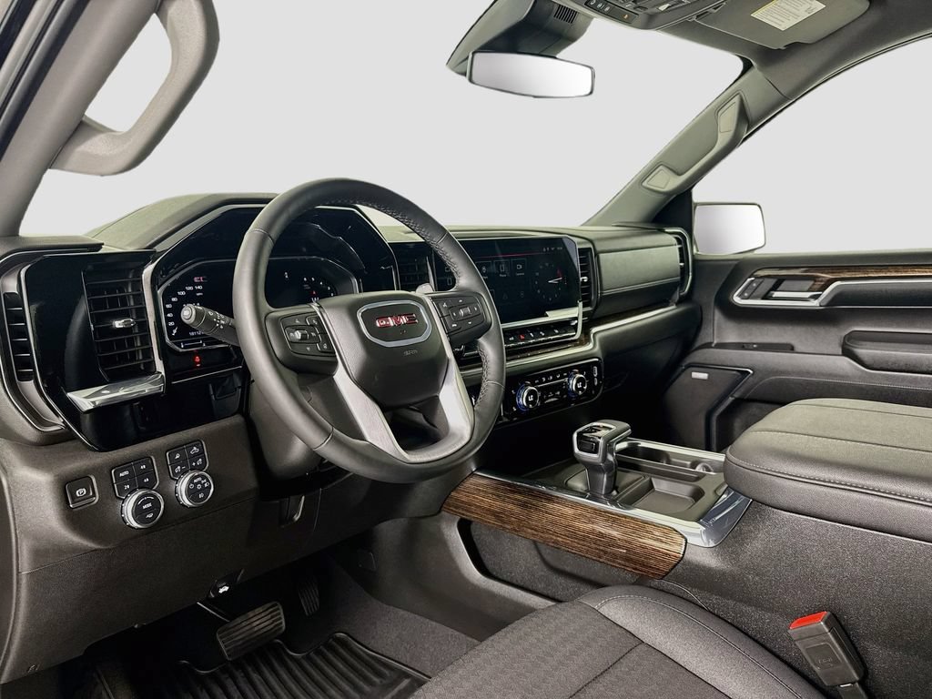 Used 2024 GMC Sierra 1500 Elevation w/ Preferred Package AWD/4WD image 10
