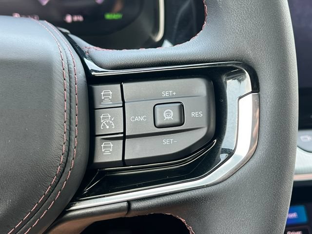 Used 2024 Jeep Wagoneer Limited AWD/4WD image 22