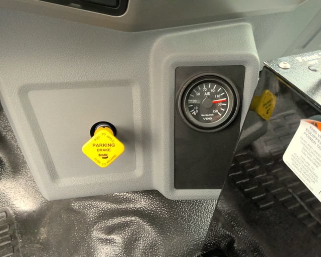 New 2027 Ford F750 2WD Regular Cab Super Duty image 22