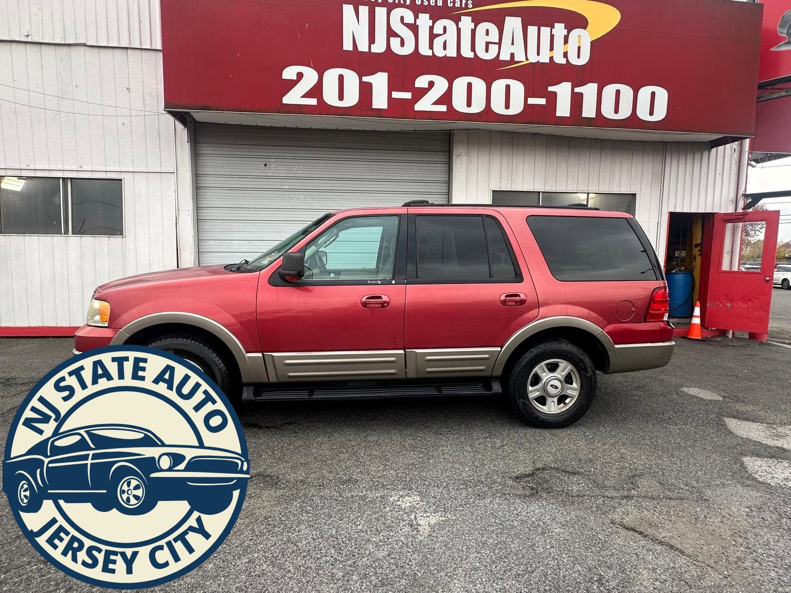 Used 2003 Ford Expedition Eddie Bauer image 2