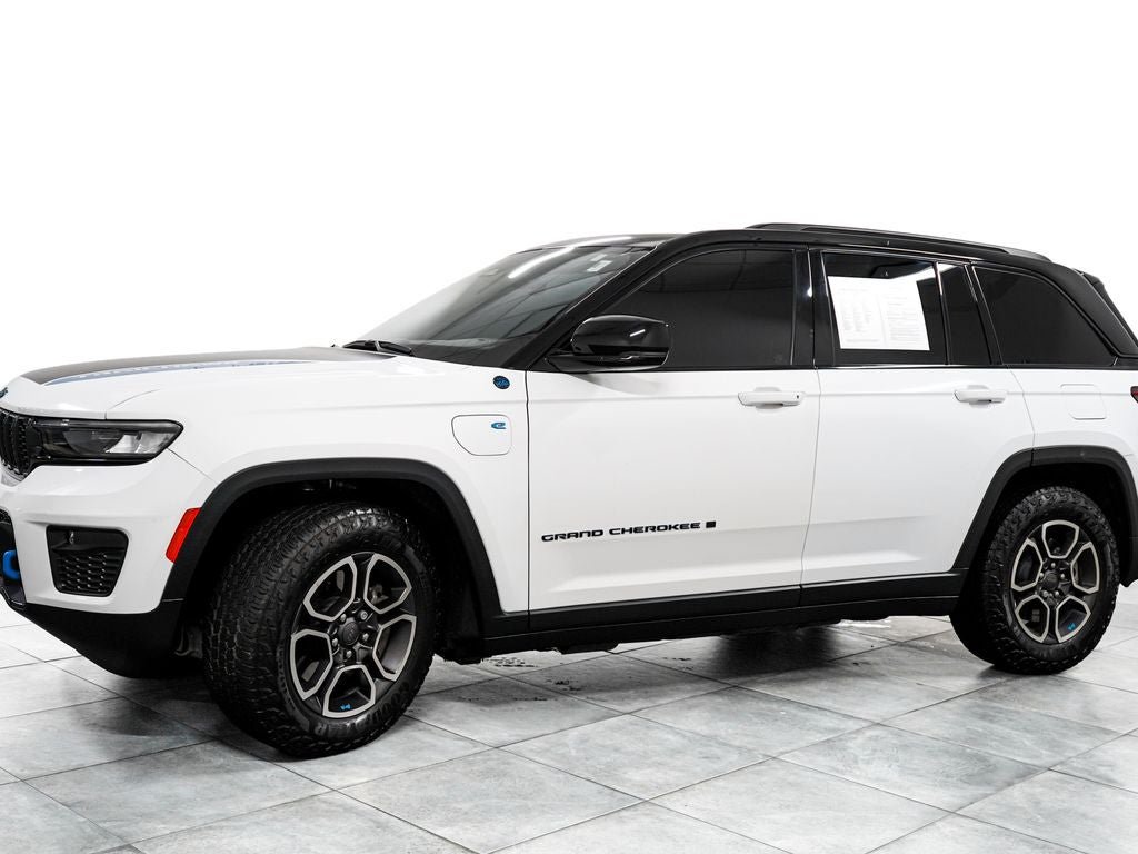 Used 2022 Jeep Grand Cherokee Trailhawk AWD/4WD image 4