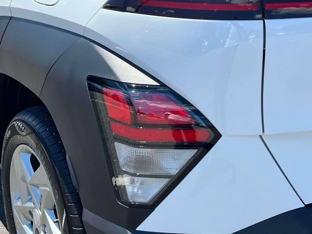 Used 2026 Hyundai Kona SE AWD/4WD image 11
