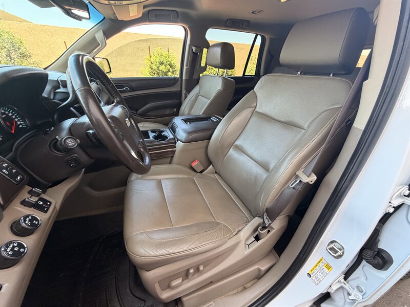 Used 2017 Chevrolet Tahoe LT w/ Luxury Package AWD/4WD image 14
