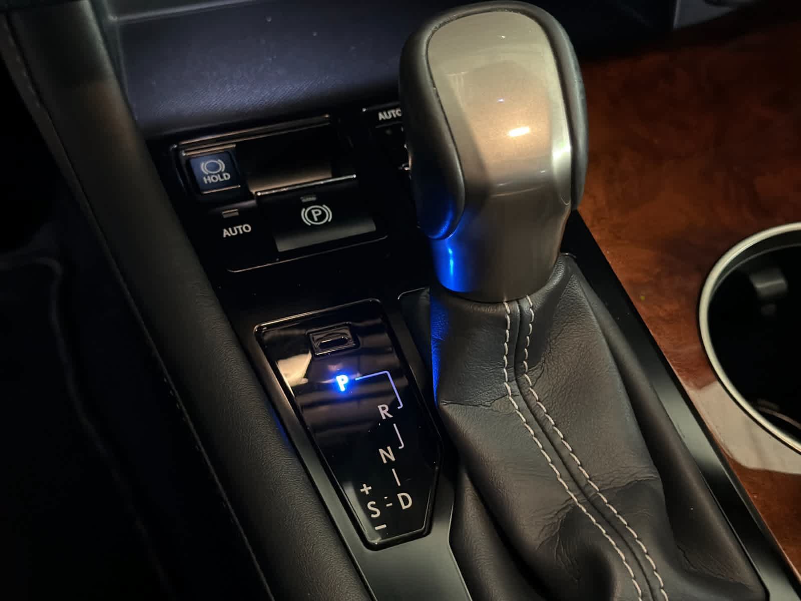 Used 2018 Lexus RX 350 AWD w/ Premium Package image 23