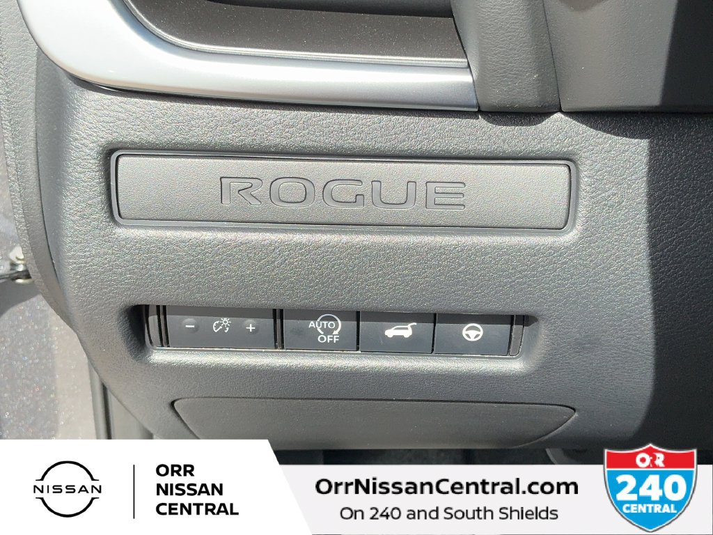 New 2027 Nissan Rogue Dark Armor FWD image 19