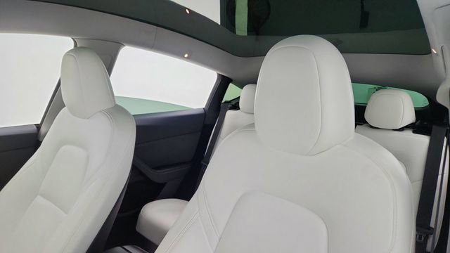 Used 2024 Tesla Model Y Performance AWD/4WD image 33