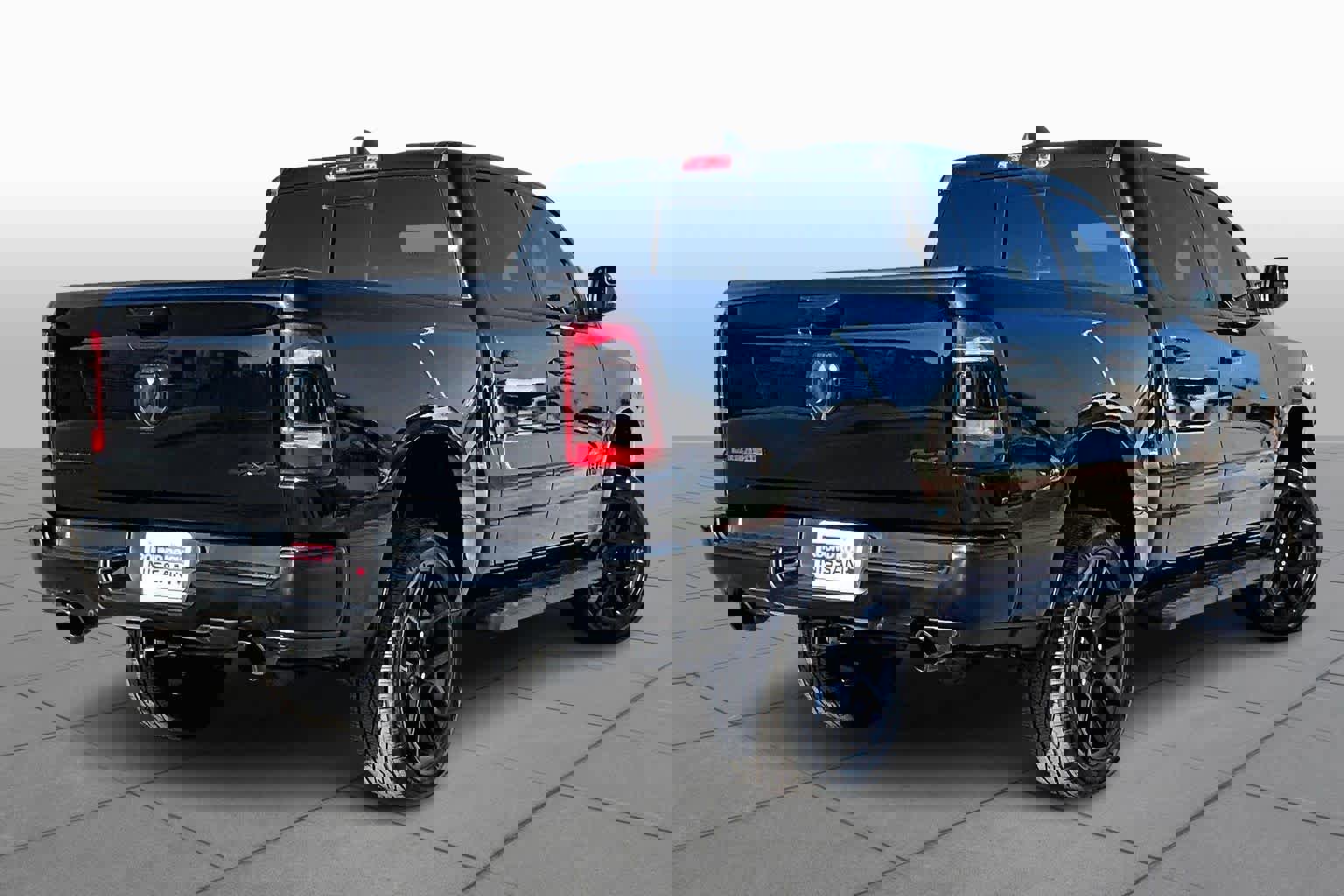 Used 2023 RAM 1500 Laramie image 13