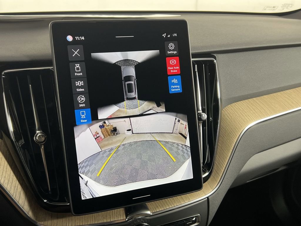 New 2026 Volvo XC60 B5 Plus w/ Climate Package image 21