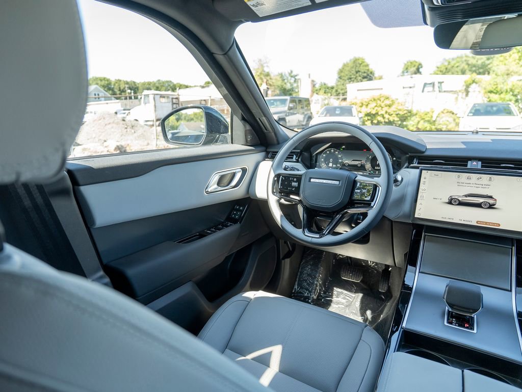New 2026 Land Rover Range Rover Velar S image 18