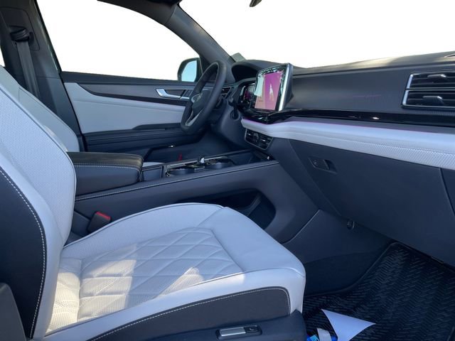 New 2025 Volkswagen Atlas Cross Sport SEL Premium R-Line image 15