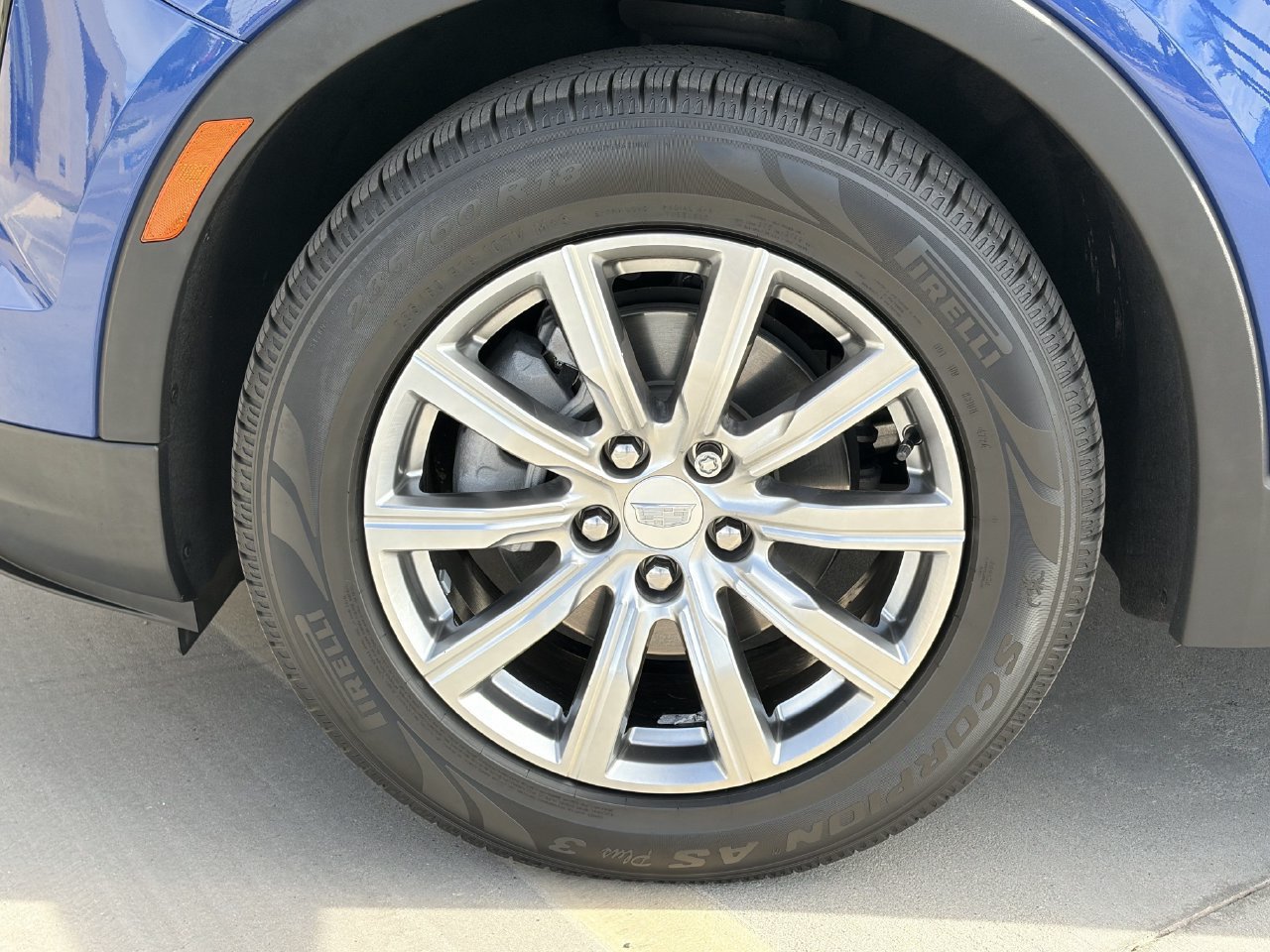 Used 2021 Cadillac XT4 Premium Luxury FWD image 9