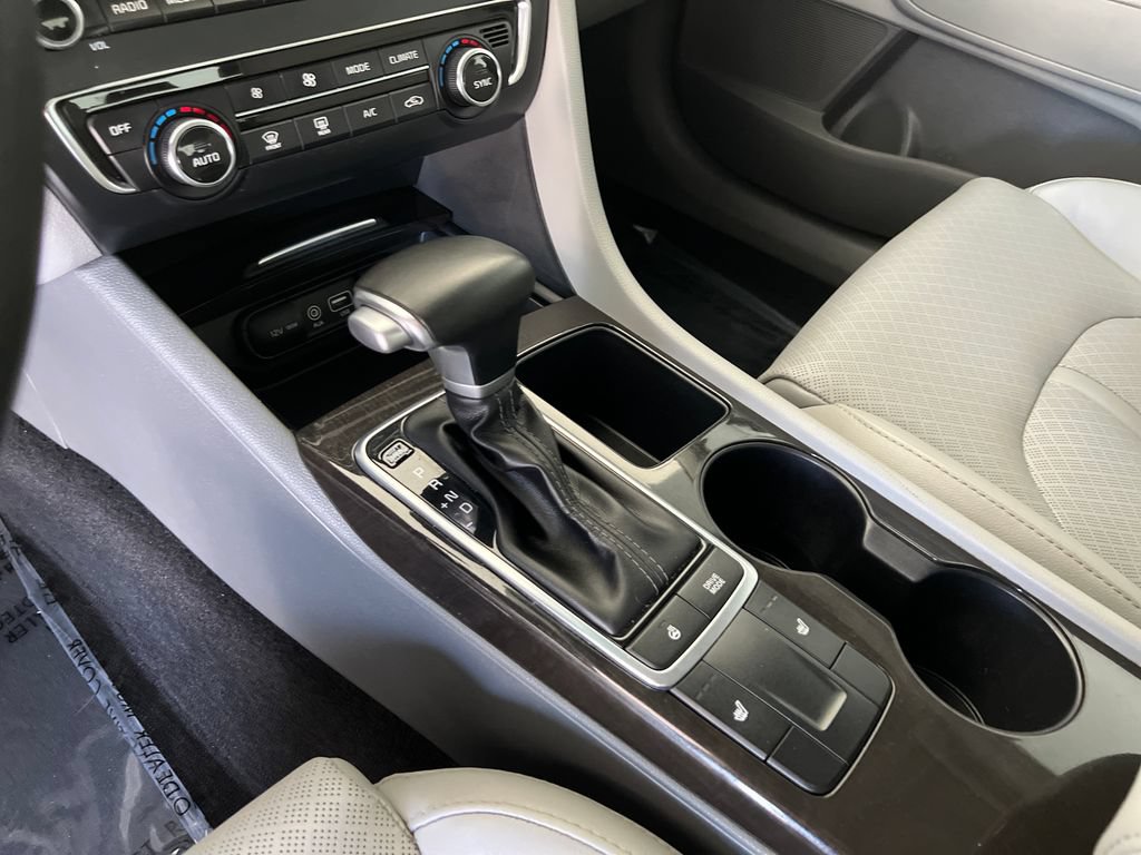 Used 2017 Kia Optima EX FWD image 25