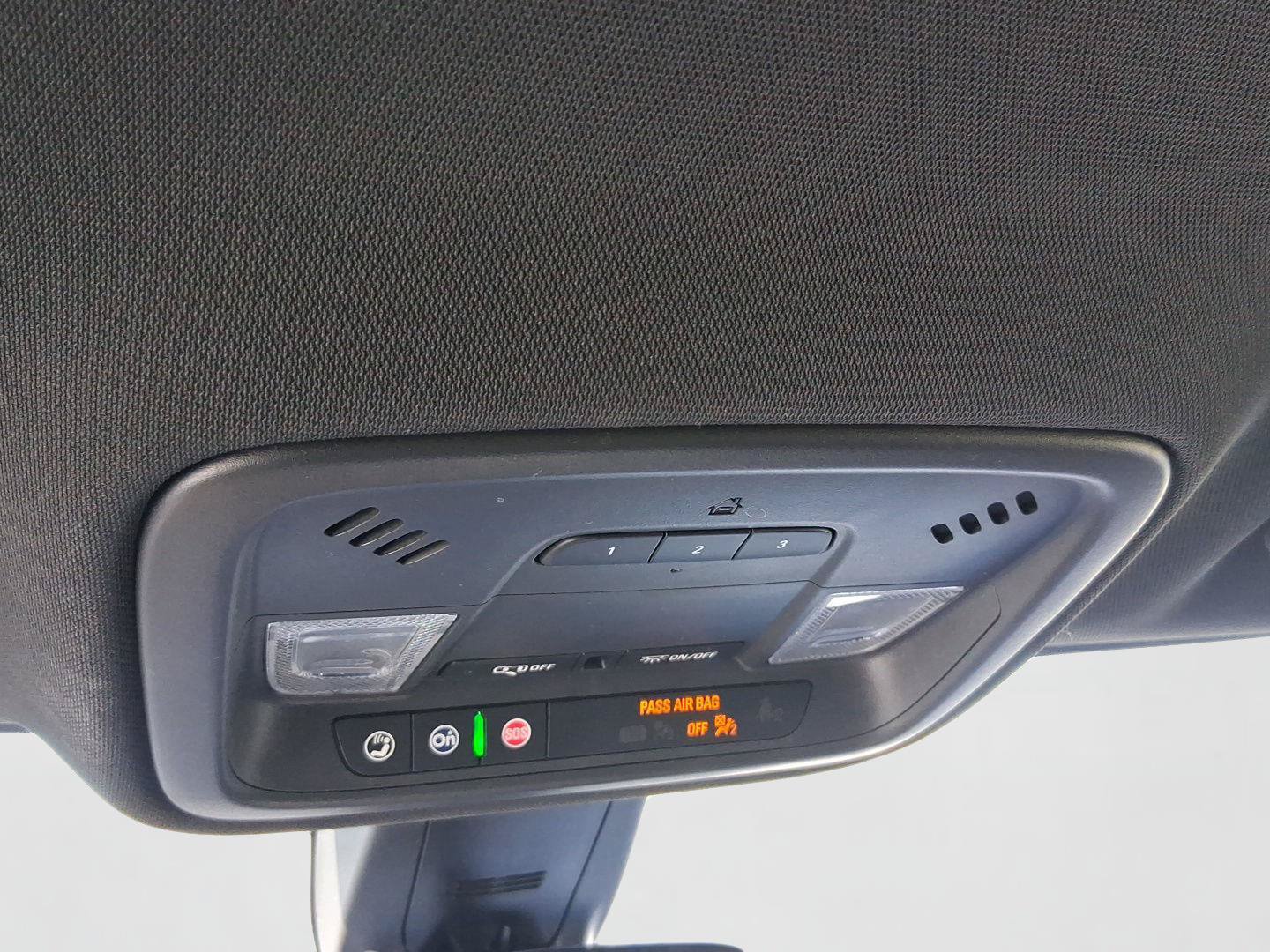 Used 2022 Chevrolet Traverse LT FWD image 20