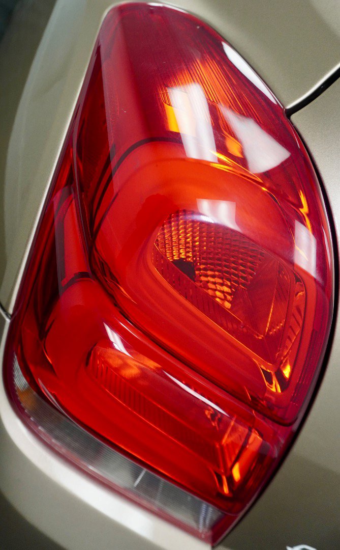 Used 2018 Chevrolet Trax LT w/ LT Convenience Package FWD image 36