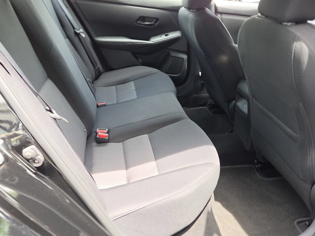 Used 2025 Nissan Sentra SV FWD image 17