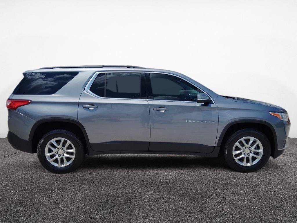 Used 2021 Chevrolet Traverse LT w/ LPO, Cargo Package AWD/4WD image 9