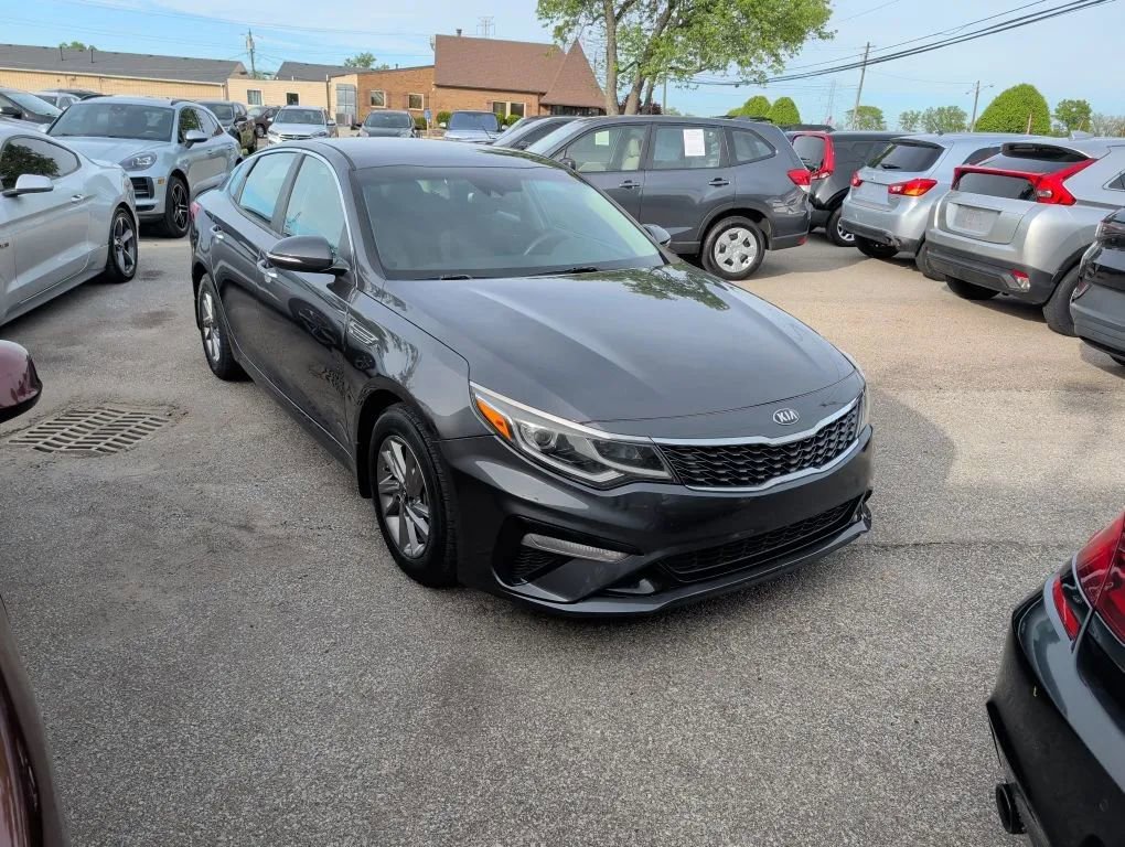Used 2019 Kia Optima LX FWD image 2