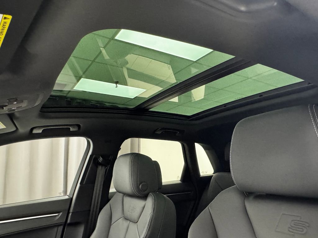 Used 2020 Audi Q3 2.0T Premium Plus w/ Premium Plus Package image 22