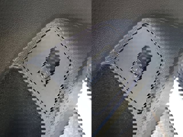 Certified 2024 Volkswagen Tiguan SE w/ Panoramic Sunroof Package image 16