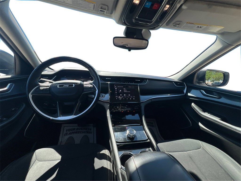 Used 2022 Jeep Grand Cherokee L Laredo w/ Luxury Tech Group I image 21