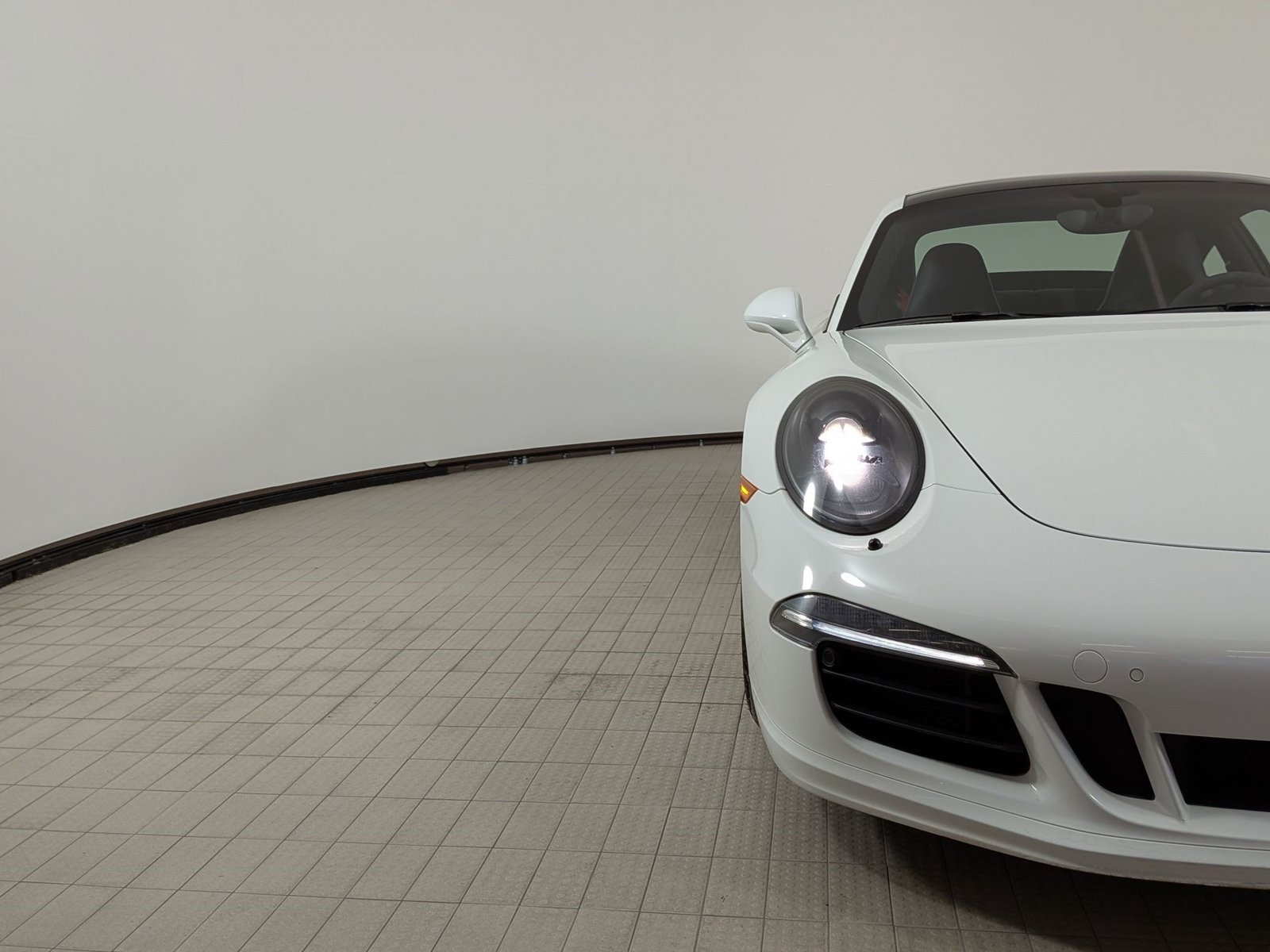 Used 2015 Porsche 911 Carrera 4 GTS AWD/4WD image 12