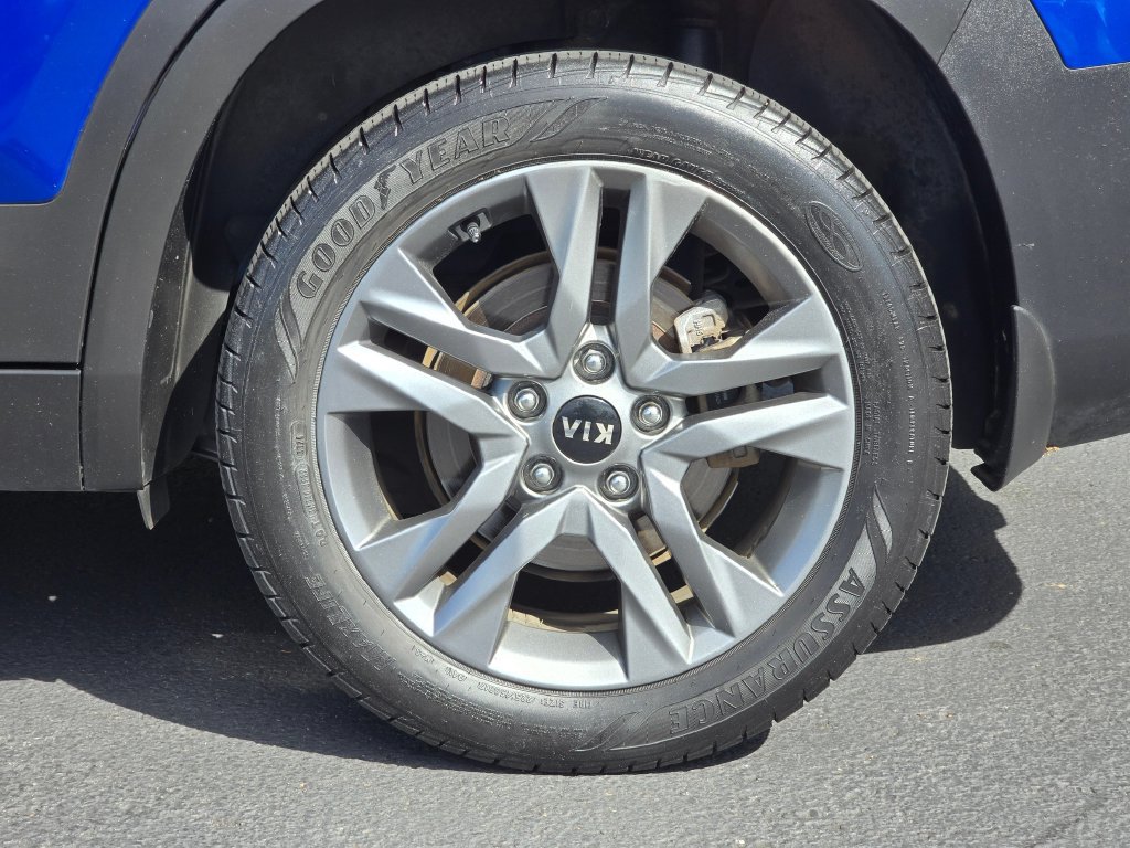Used 2021 Kia Seltos S AWD/4WD image 28