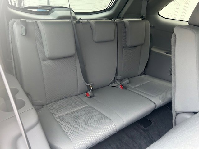 Used 2019 Toyota Highlander LE FWD image 17