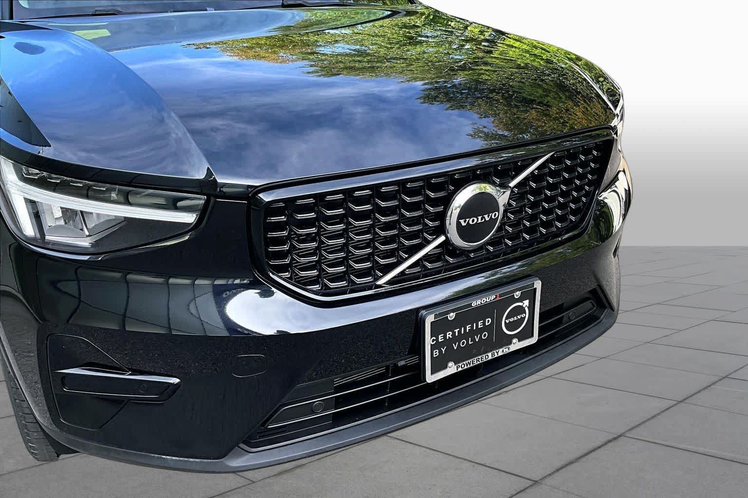 Used 2024 Volvo XC40 B5 Core w/ Protection Package Premier AWD/4WD image 30
