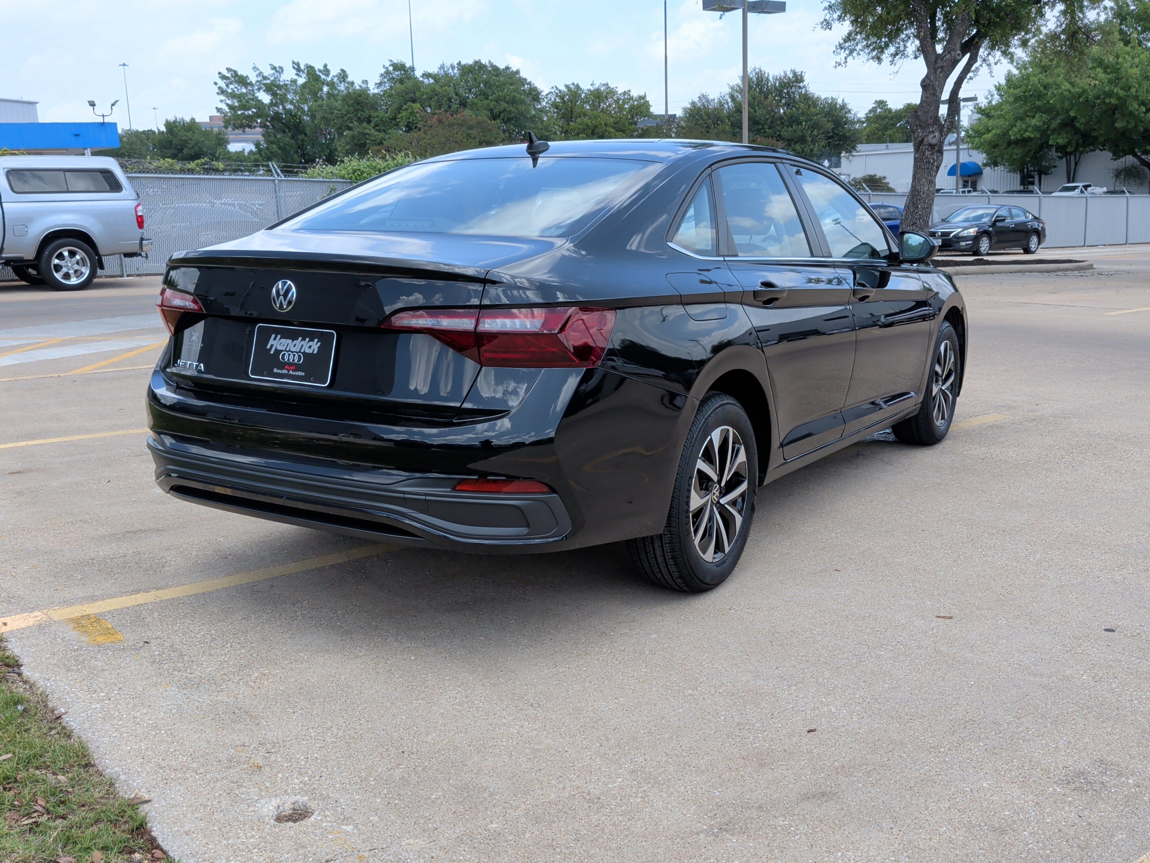Used 2023 Volkswagen Jetta S FWD image 10
