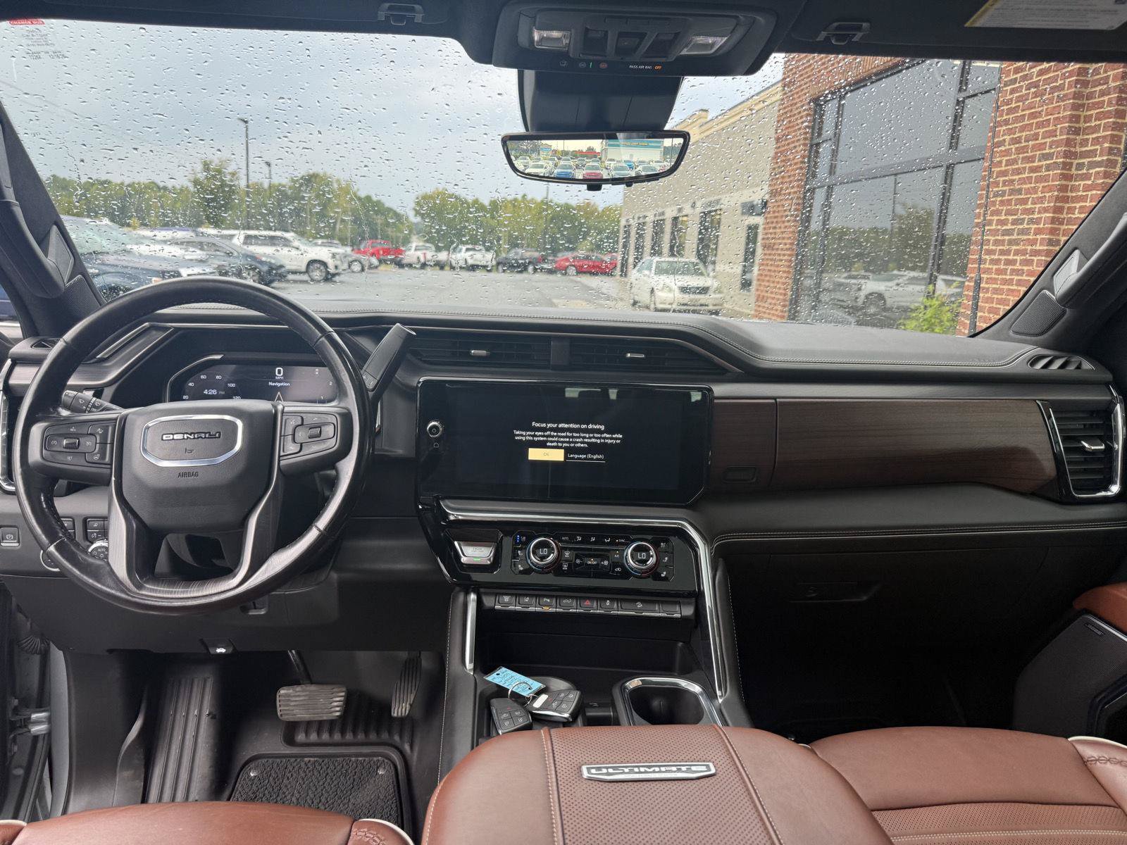 Used 2024 GMC Sierra 2500 Denali Ultimate w/ Snow Plow Prep/Camper Package AWD/4WD image 5